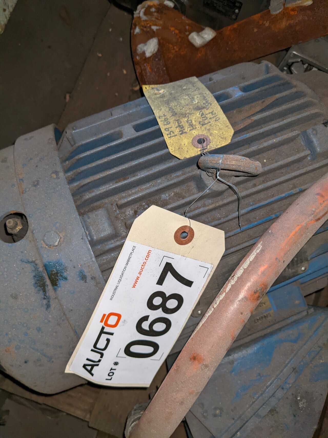 PALLET OF ASSORTED MOTORS, PUMPS, REDUCERS, SIEMENS, NORD, BLUFFTON - ELECTRIC MOTORS