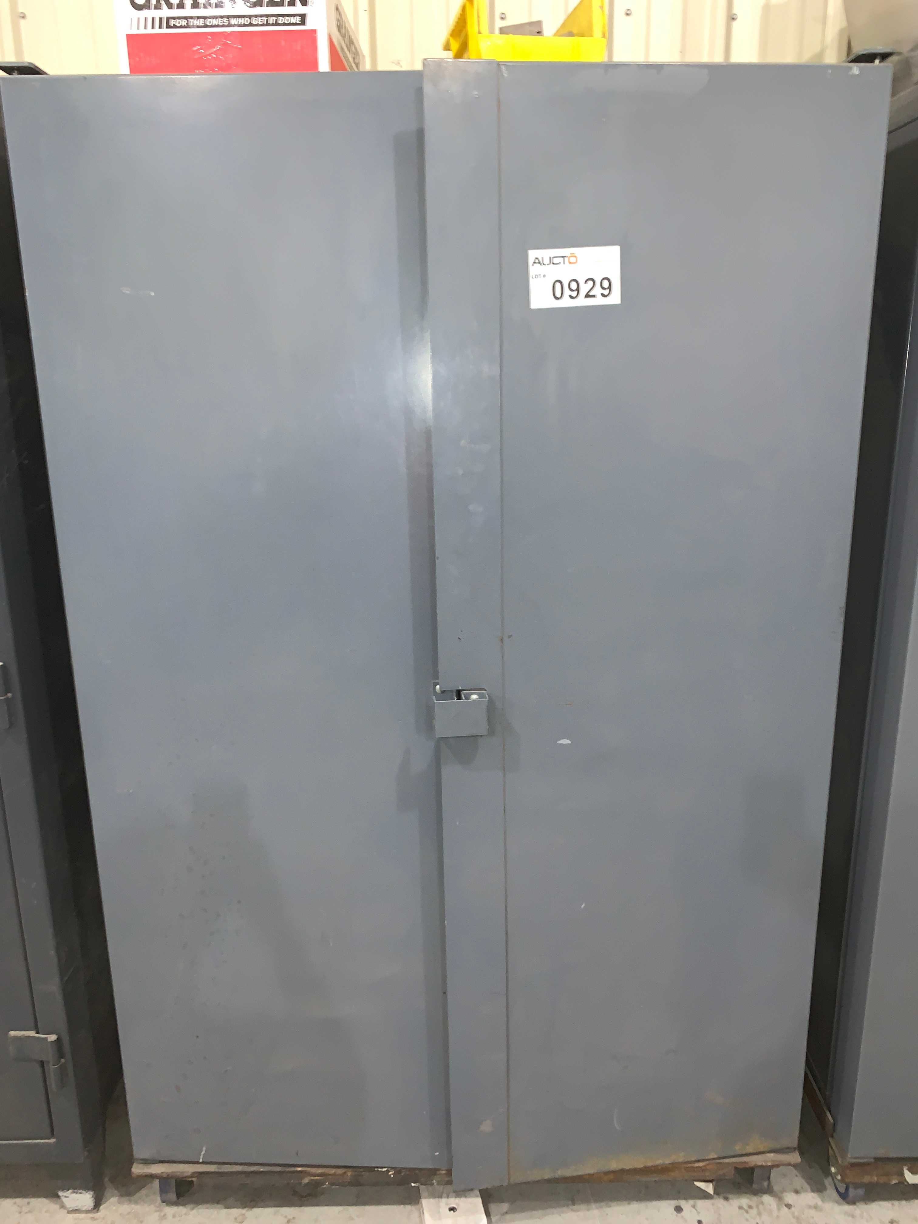CABINET WITH CONTENTS - INDUSTRIAL PARTS