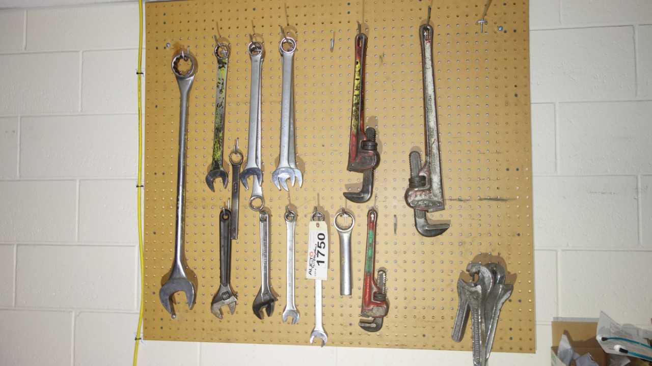 CONTENTS OF WALL, ASSORTED WRENCHES - HAND TOOLS