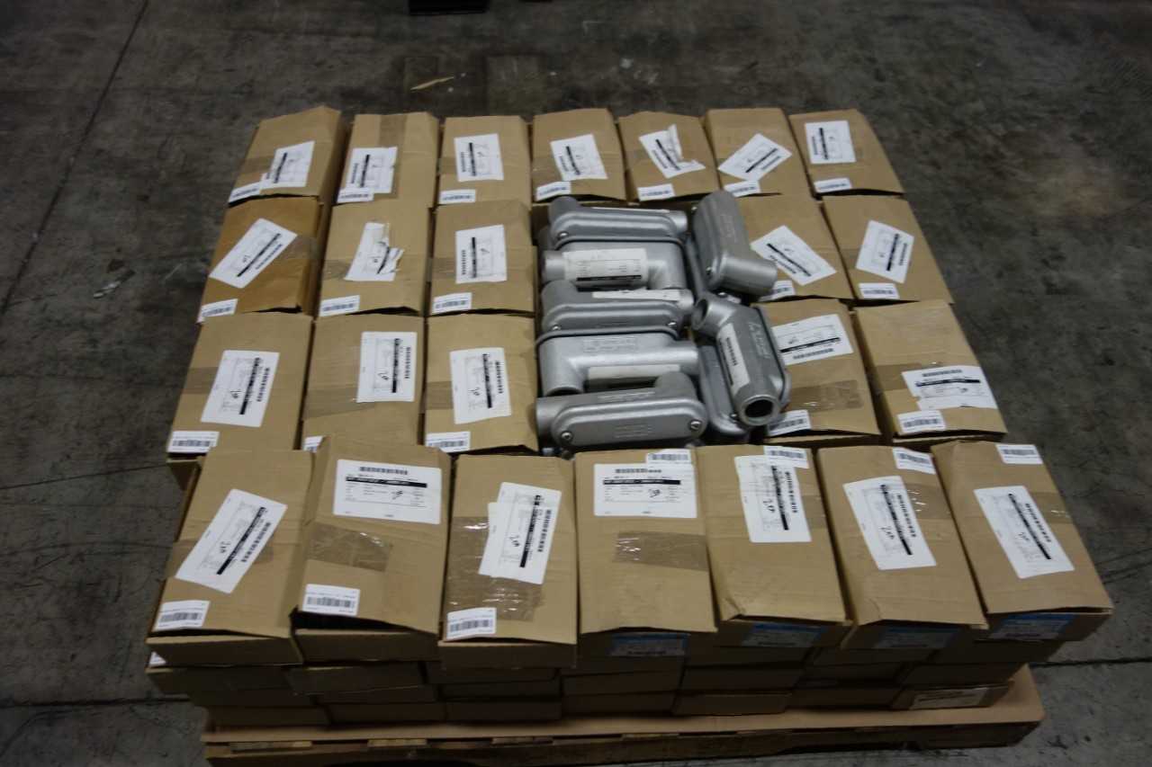 PALLET OF ASSORTED CROUSE HINDS - CONDUIT FITTING