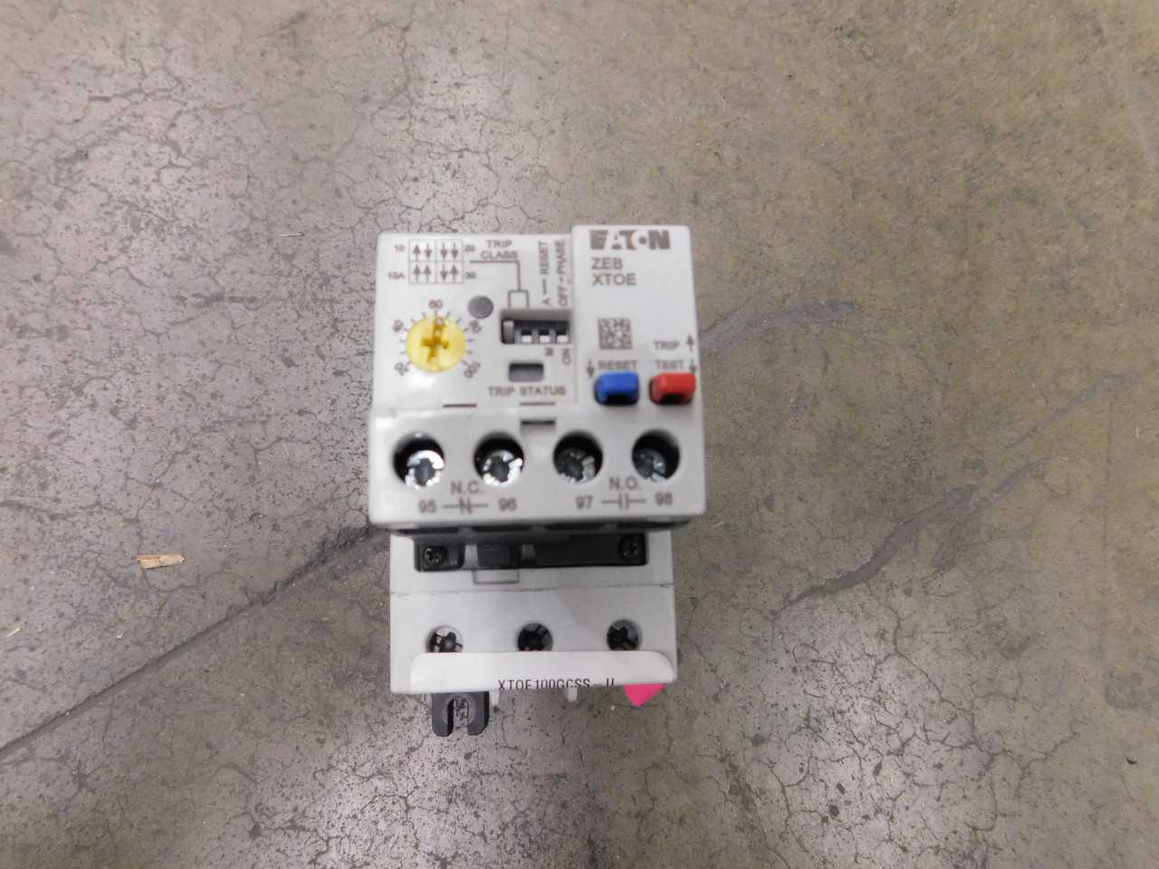 Lot of 7 Various Electronic Overloads and 1 Contactor - CONTACTORS