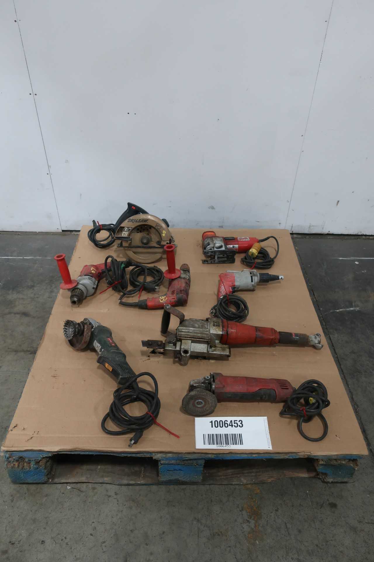 PALLET OF ASSORTED POWER TOOLS - ELECTRIC POWER TOOLS