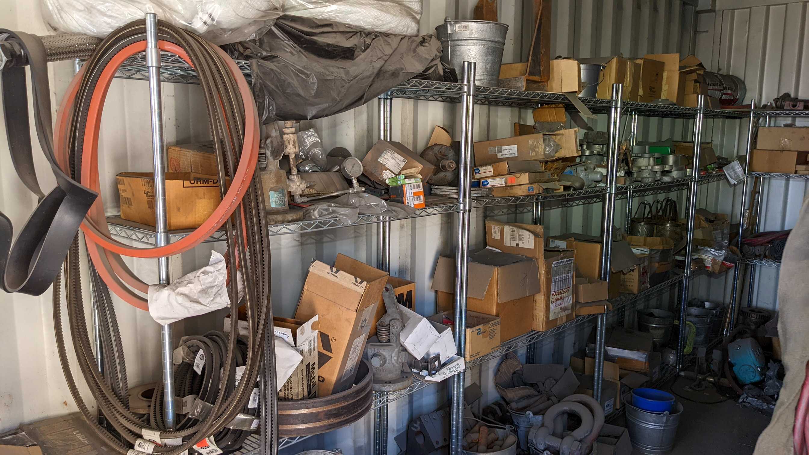 CONTENTS OF CONTAINER - INDUSTRIAL PARTS