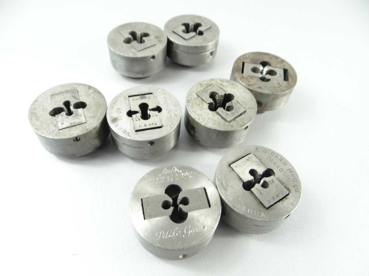 8pc Lot of Adjustable Threading Dies and Holders - MISCELLANEOUS