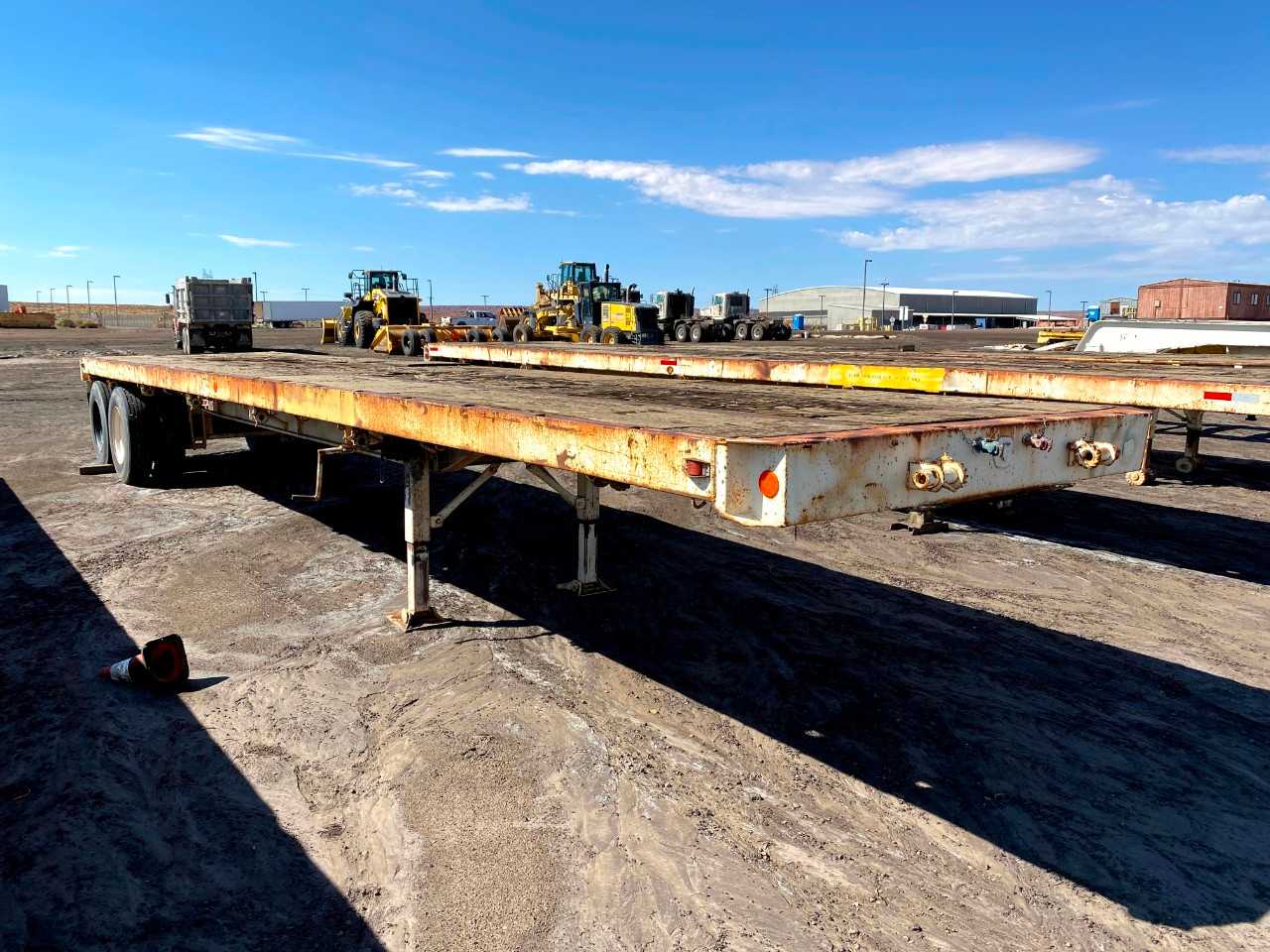 Fruehauf 40FT Flatbed Trailer - TRAILERS