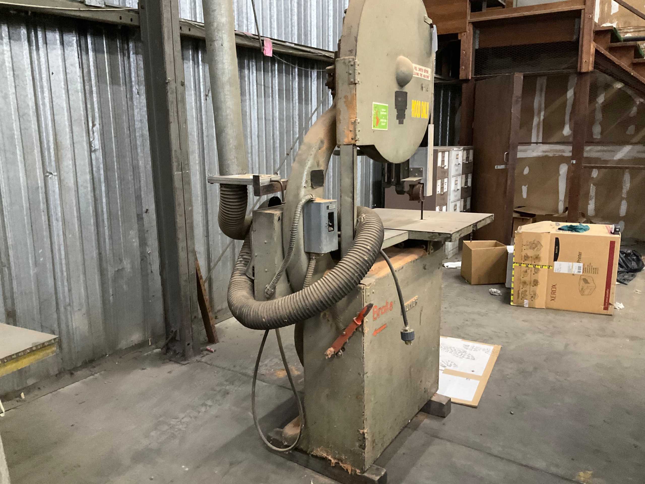 OLIVER MACHINERY CO. 117 VERTICAL BAND SAW