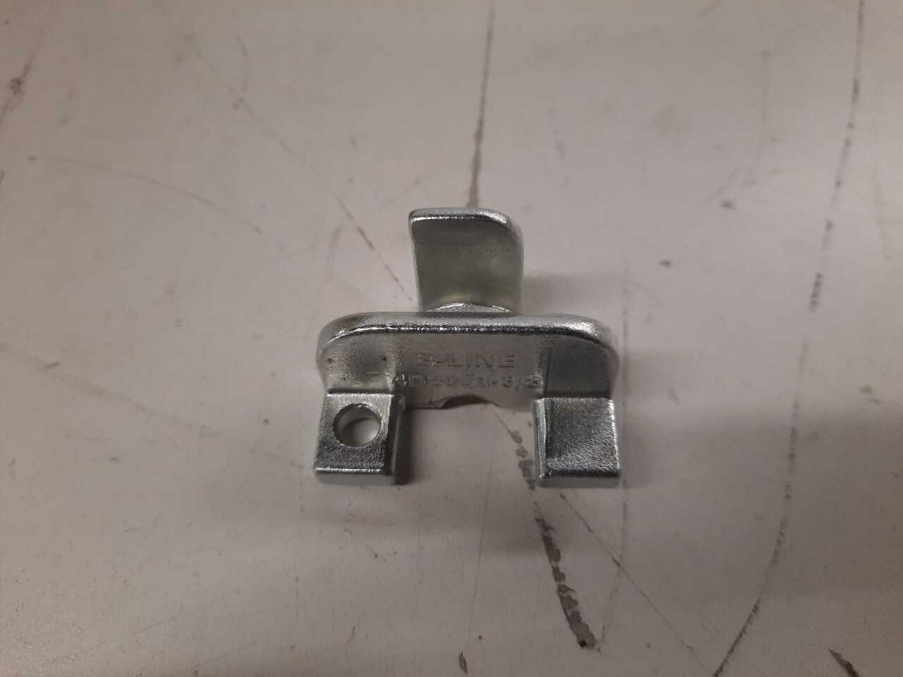Quantity of 200x Assorted Electrical Conduit/Fittings - ELECTRICAL COMPONENTS