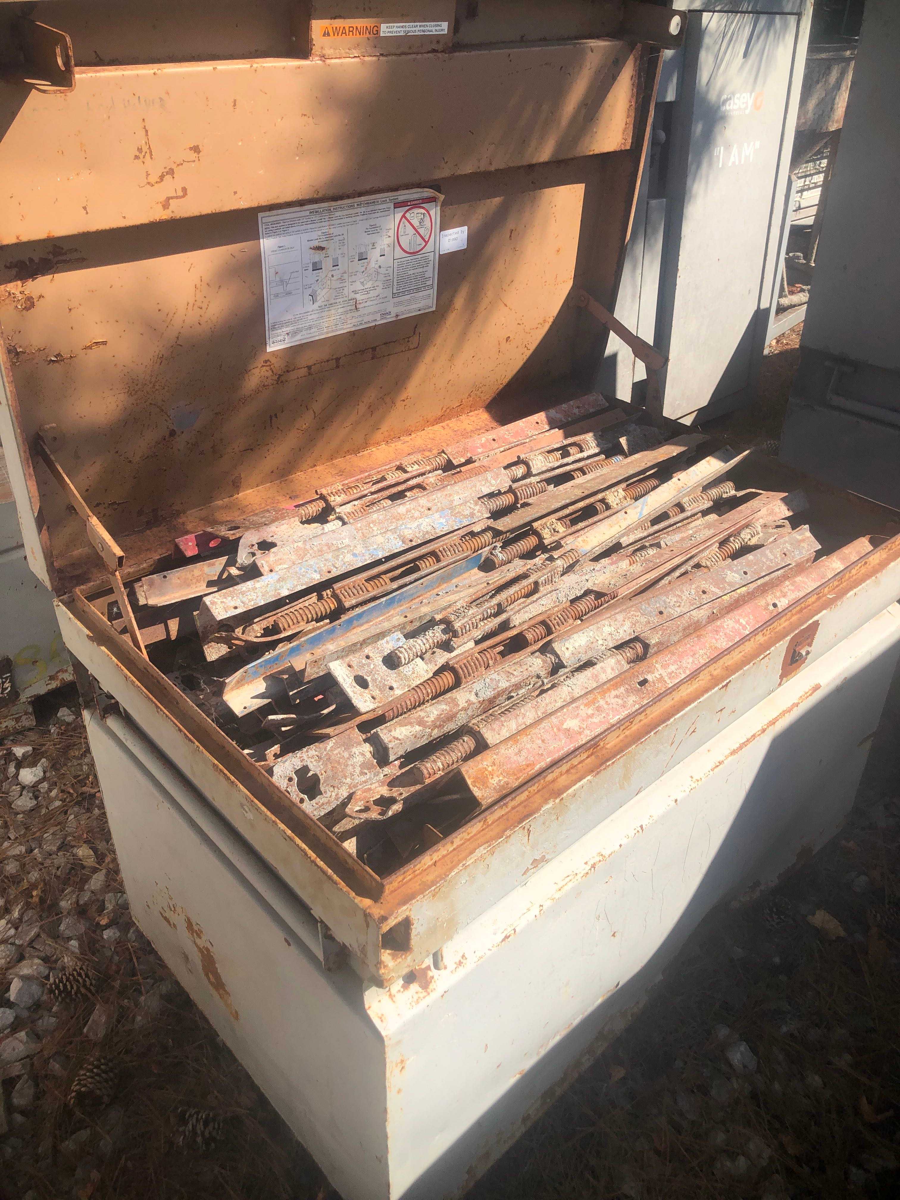 BULK LOT OF TURNBUCKLES - INDUSTRIAL PARTS BULK LOT OF TURNBUCKLES - INDUSTRIAL PARTS