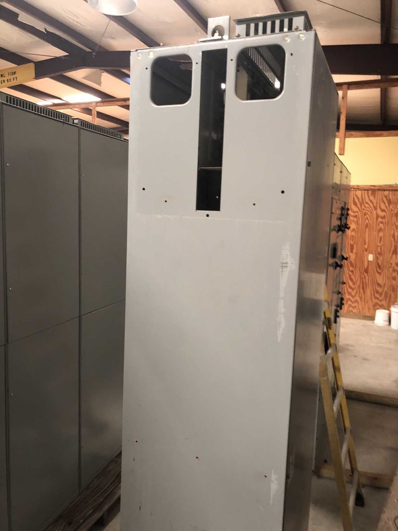 GE, 8000 Line, Motor Control - MOTOR CONTROL CENTERS