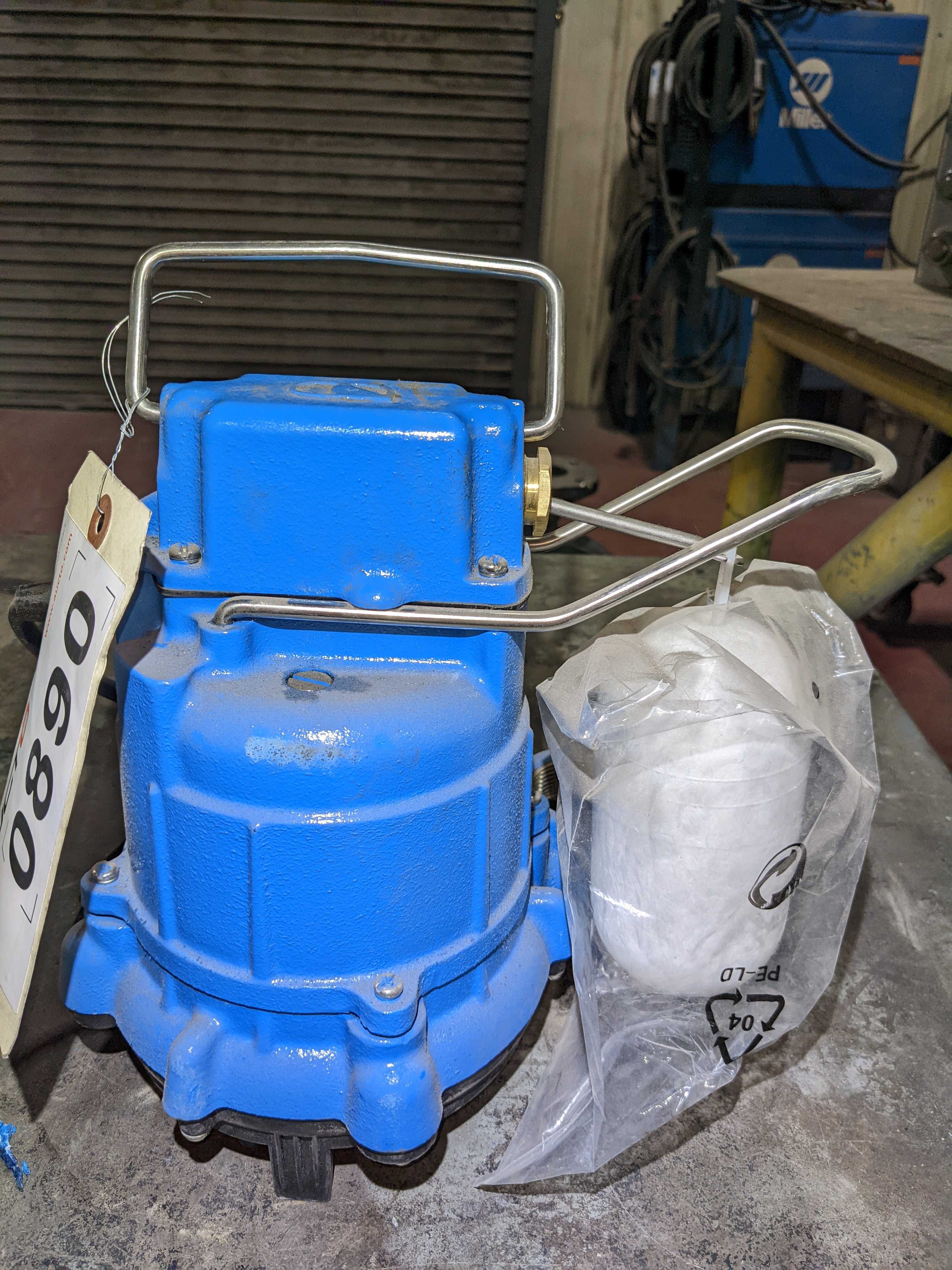 SUMP PUMP - SUBMERSIBLE PUMP