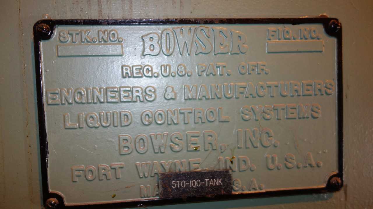 BOWSER TURBINE OIL CONDITIONER LIQUID CONTROL SYSTEM 4000GAL STORAGE TANK - PROCESS EQUIPMENT