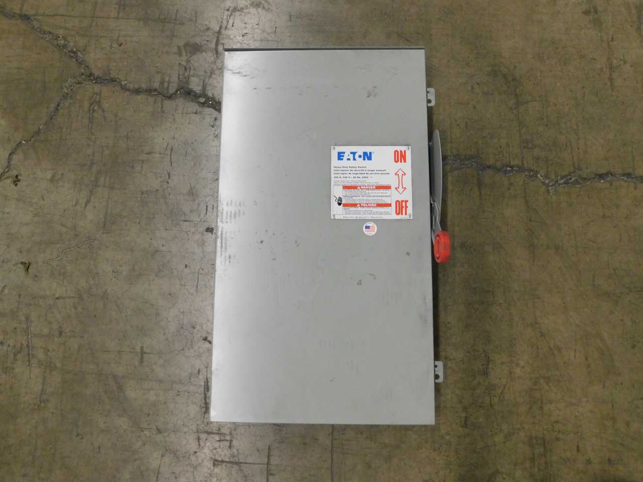 Quantity of 1 New Surplus Eaton DH324NRK Safety Switch 3P 200A 240V Fusible w/ Neutral NEMA 3R - DISCONNECT SWITCHES