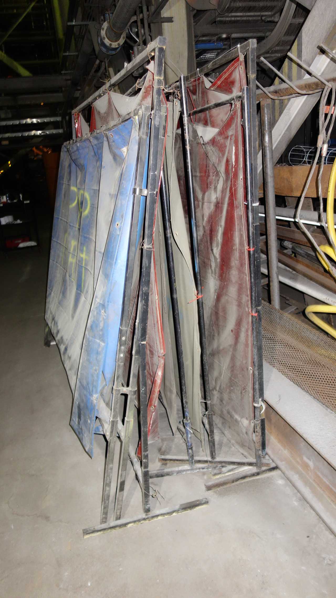 ASSORTED WELDING SCREENS - MISCELLANEOUS