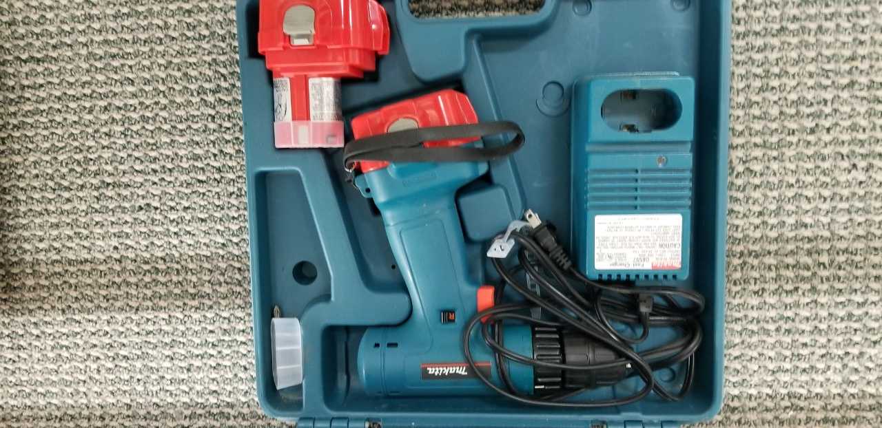 Makita Cordless Drill - ELECTRIC POWER TOOLS Makita Cordless Drill - ELECTRIC POWER TOOLS