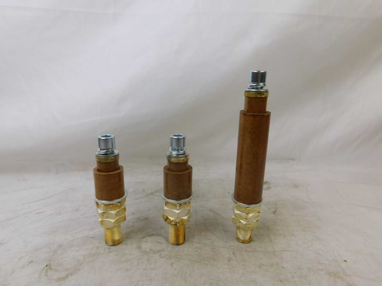 (3) Eaton LRCS3WK MCCB Accy Rear Connect Studs 3P - CIRCUIT BREAKERS