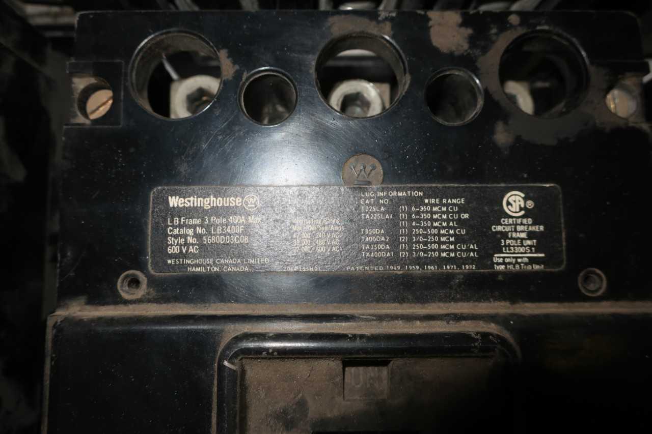 LOT OF 9 ASSORTED WESTINGHOUSE 3P CIRCUIT BREAKERS - CIRCUIT BREAKERS