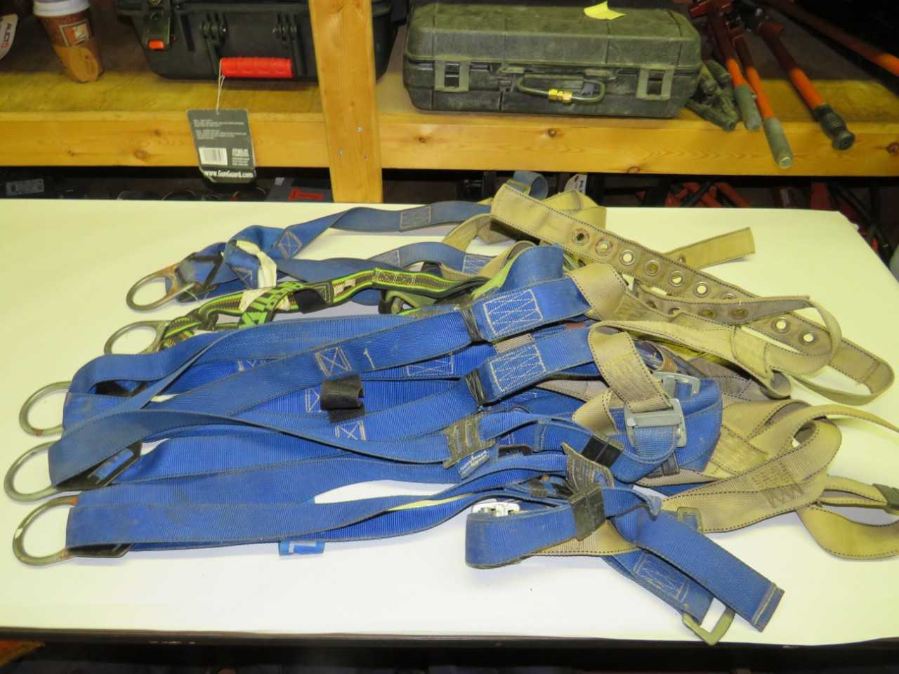 LOT OF 5 ASSORTED NORTH & MILLER DURAFLEX, FP759-1DGP, SAFETY HARNESSES - SAFETY EQUIPMENT