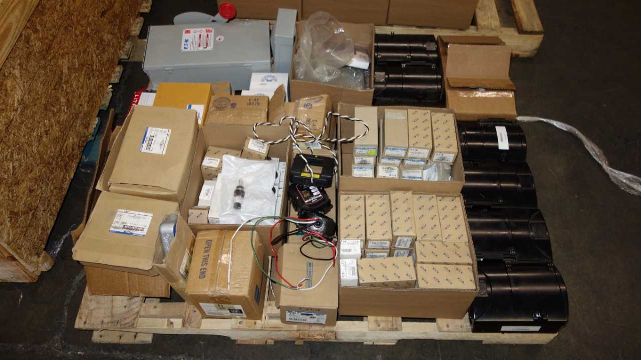 1 PALLET OF ASSORTED EATON ELECTRIC PARTS, SAFETY SWITCHES - SAFETY EQUIPMENT