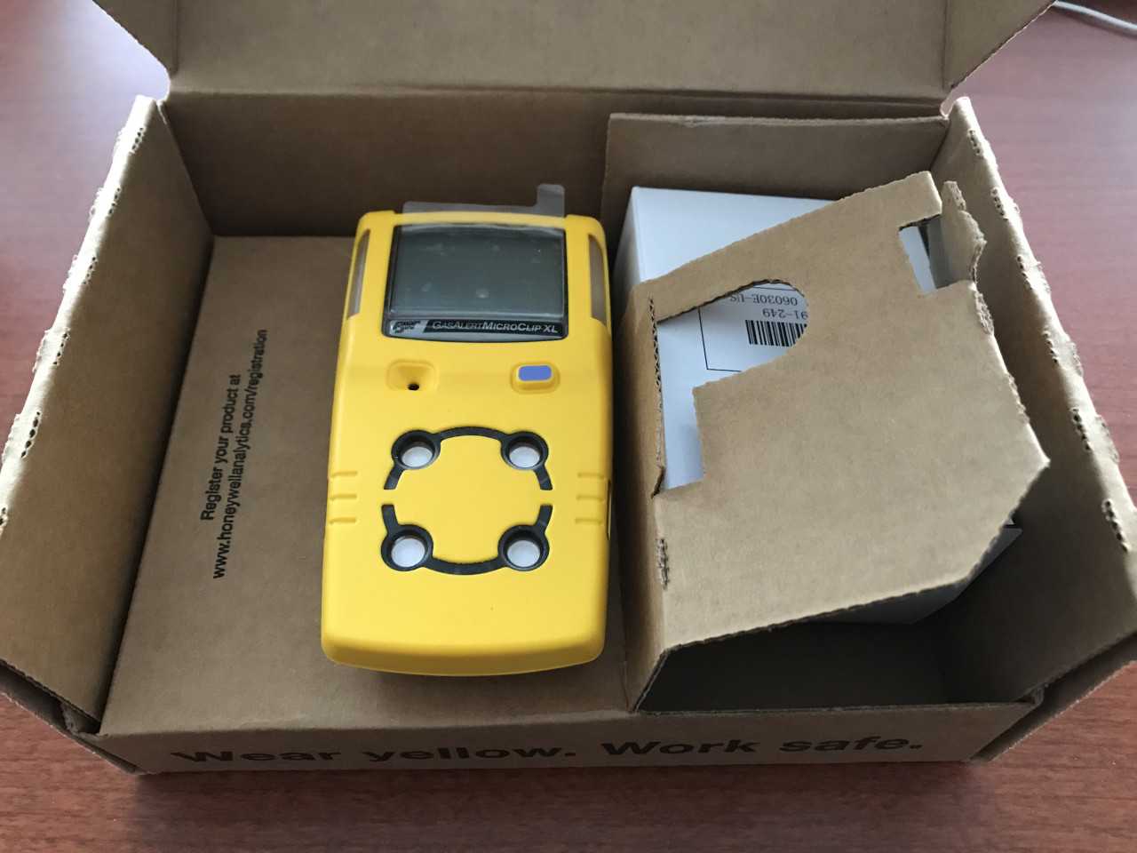 Lot of Honeywell Analytical gas detectors and IntelliDox Station - MISCELLANEOUS