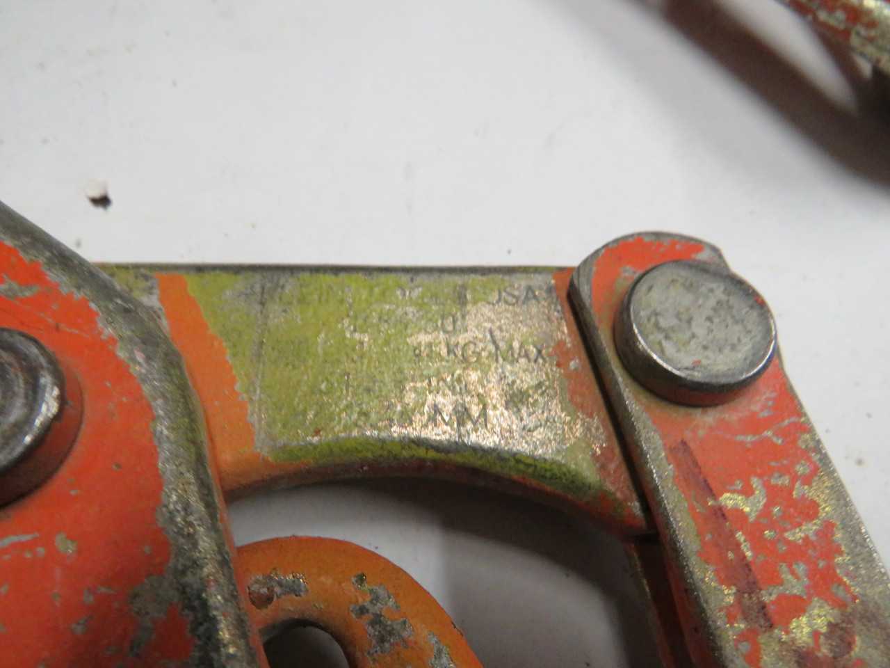 LOT OF 2 KLEIN 1656-30 1659-30 4500LBS MAX LOAD BULLDOG WIRE PULLING GRIP - ELECTRIC POWER TOOLS