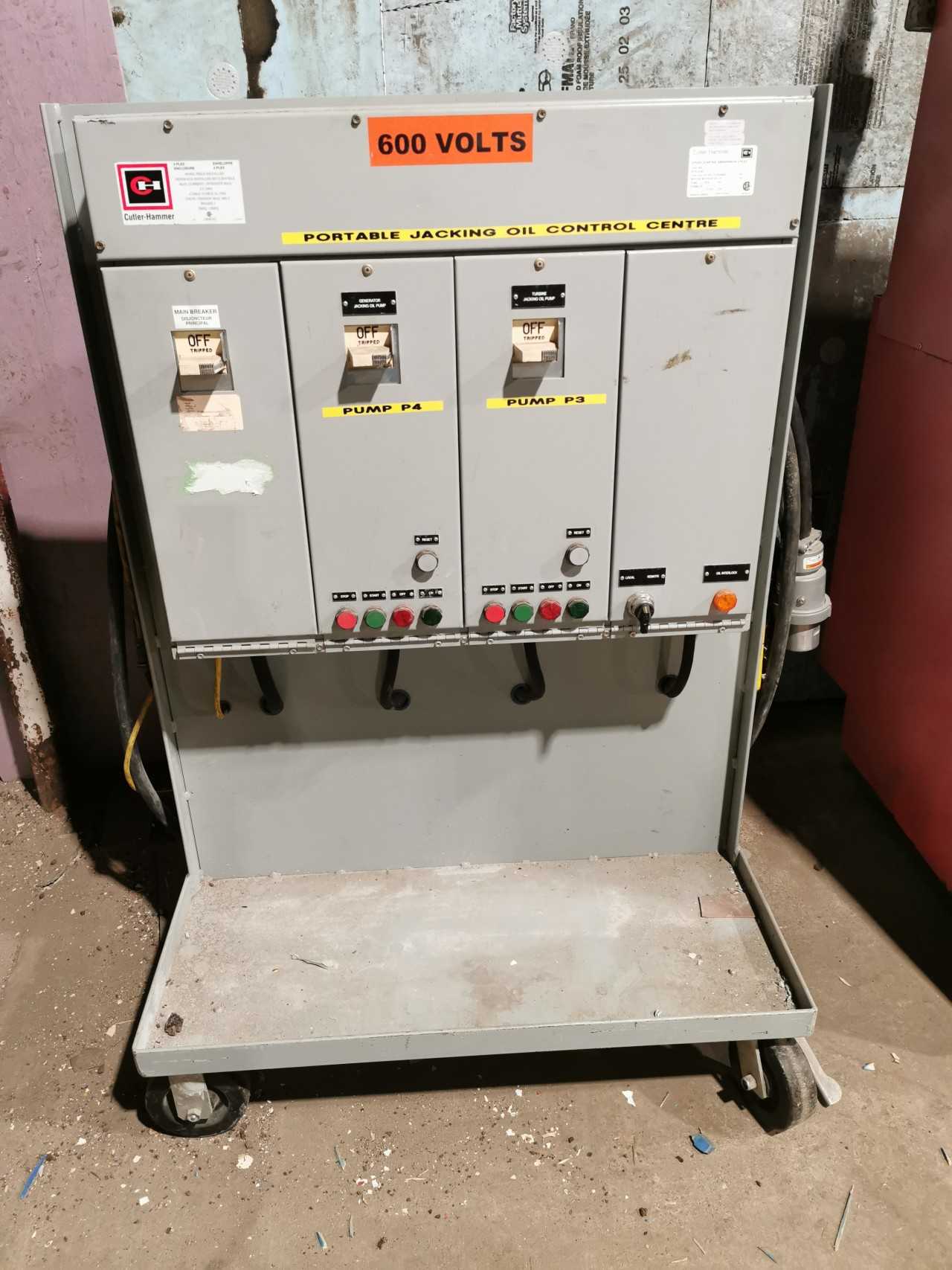 Cutler Hammer Portable 4-Plex Breaker Panel - INDUSTRIAL PARTS