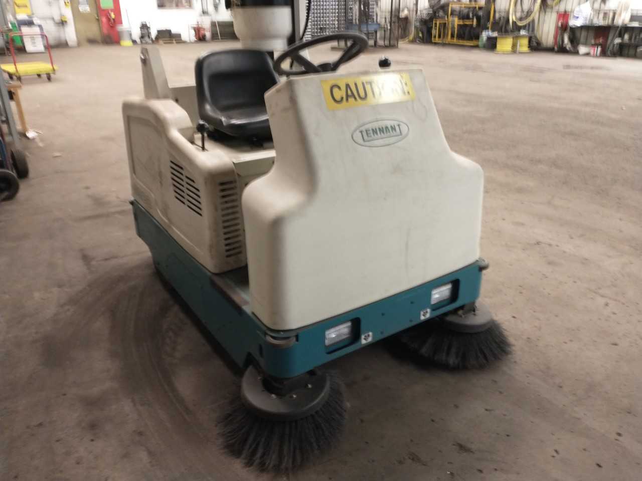 2007 Tennant 6200 Shop Sweeper - PLANT & FACILITY