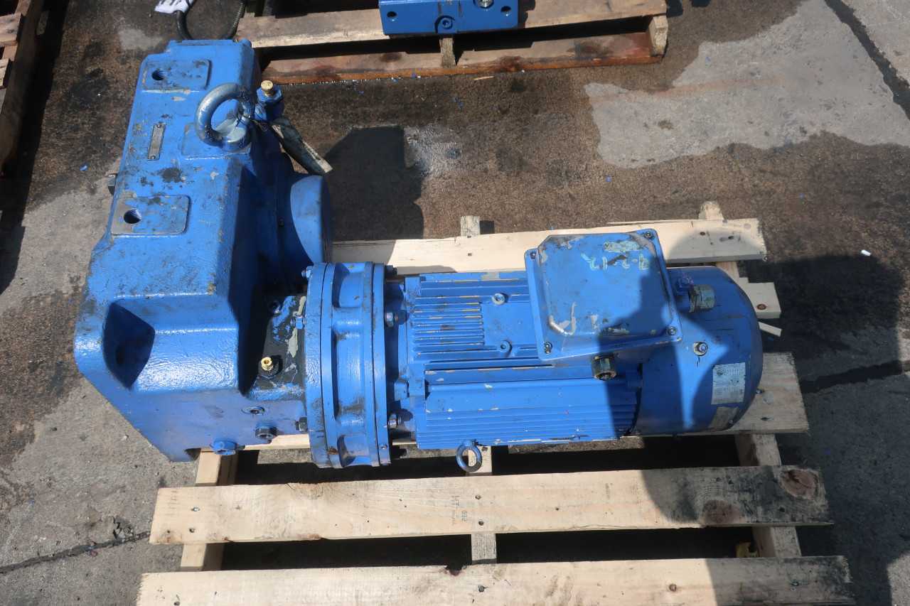 SUMITOMO EHYMS15-D6160B-Y2-B-28 GEAR REDUCER - GEAR REDUCERS