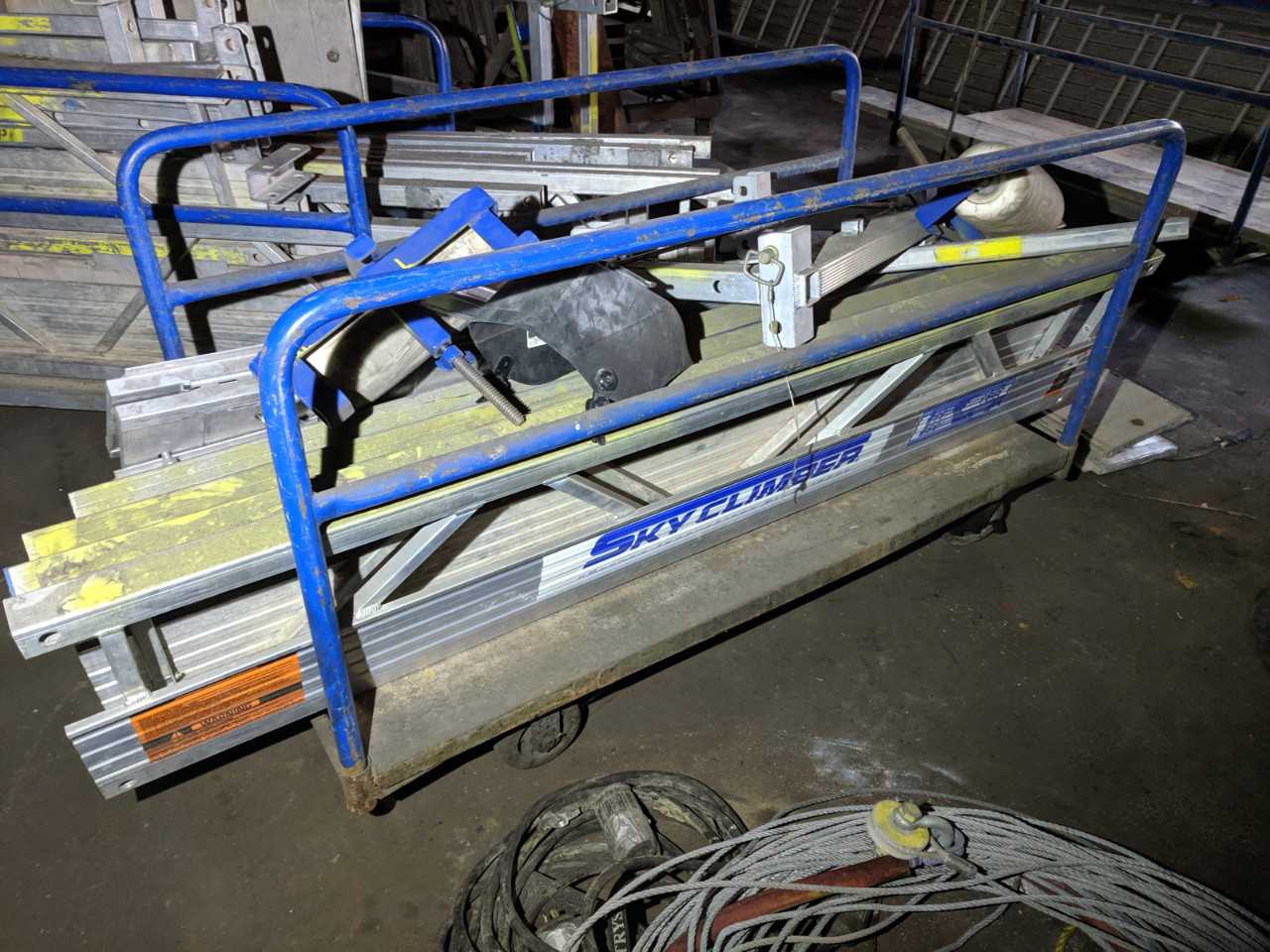 LOT OF SKYCLIMBER SCAFFOLDING, HOISTS, JOB BOXES - LIFTING EQUIPMENT