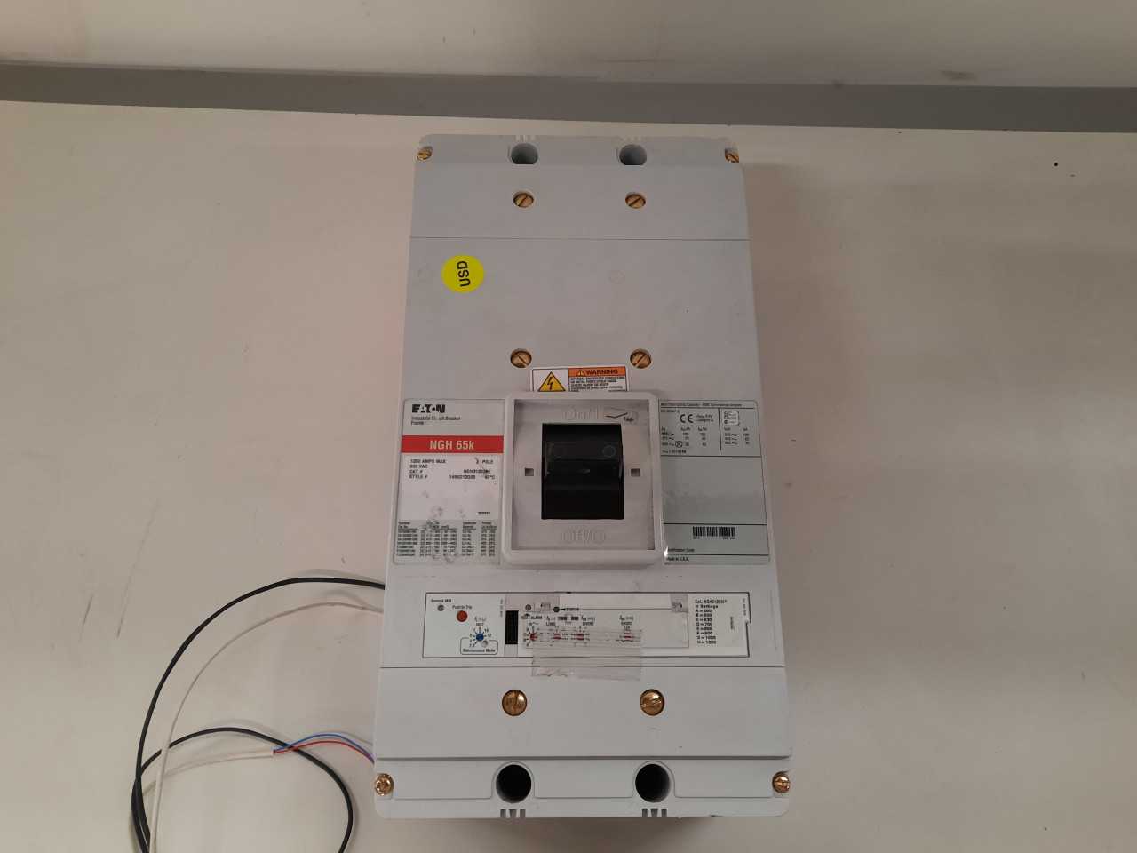 Quantity of 1x NGH312038E 3P 1200A 600VAC Molded Case Circuit Breakers - CIRCUIT BREAKERS