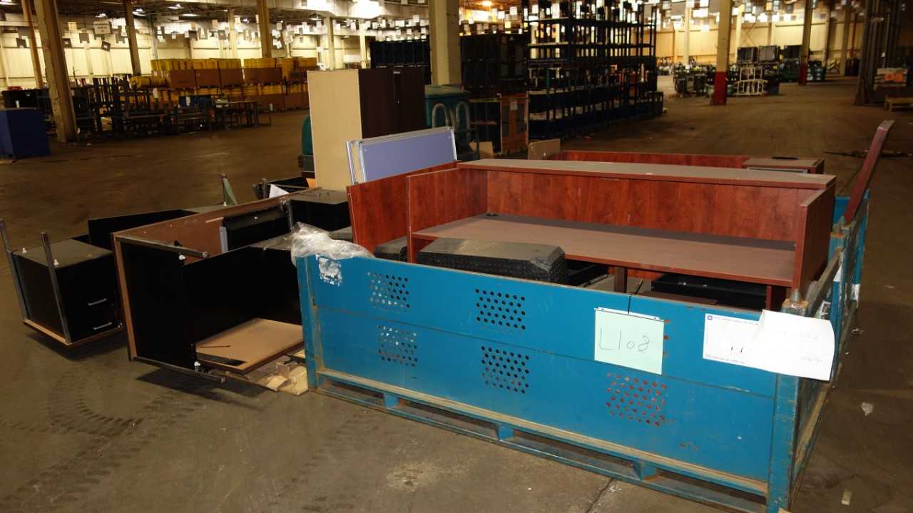 5 PALLETS OF ASSORTED WOODEN DESKS AND WORK STATIONS - PLANT & FACILITY
