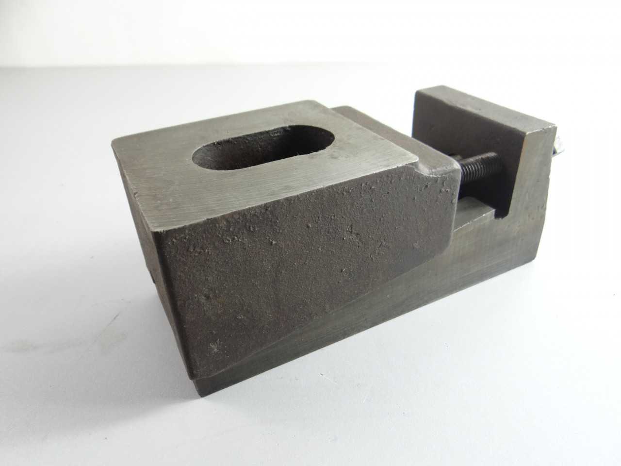 Heavy Duty Case Iron Machine Leveler - MACHINING ACCESSORIES & TOOLING