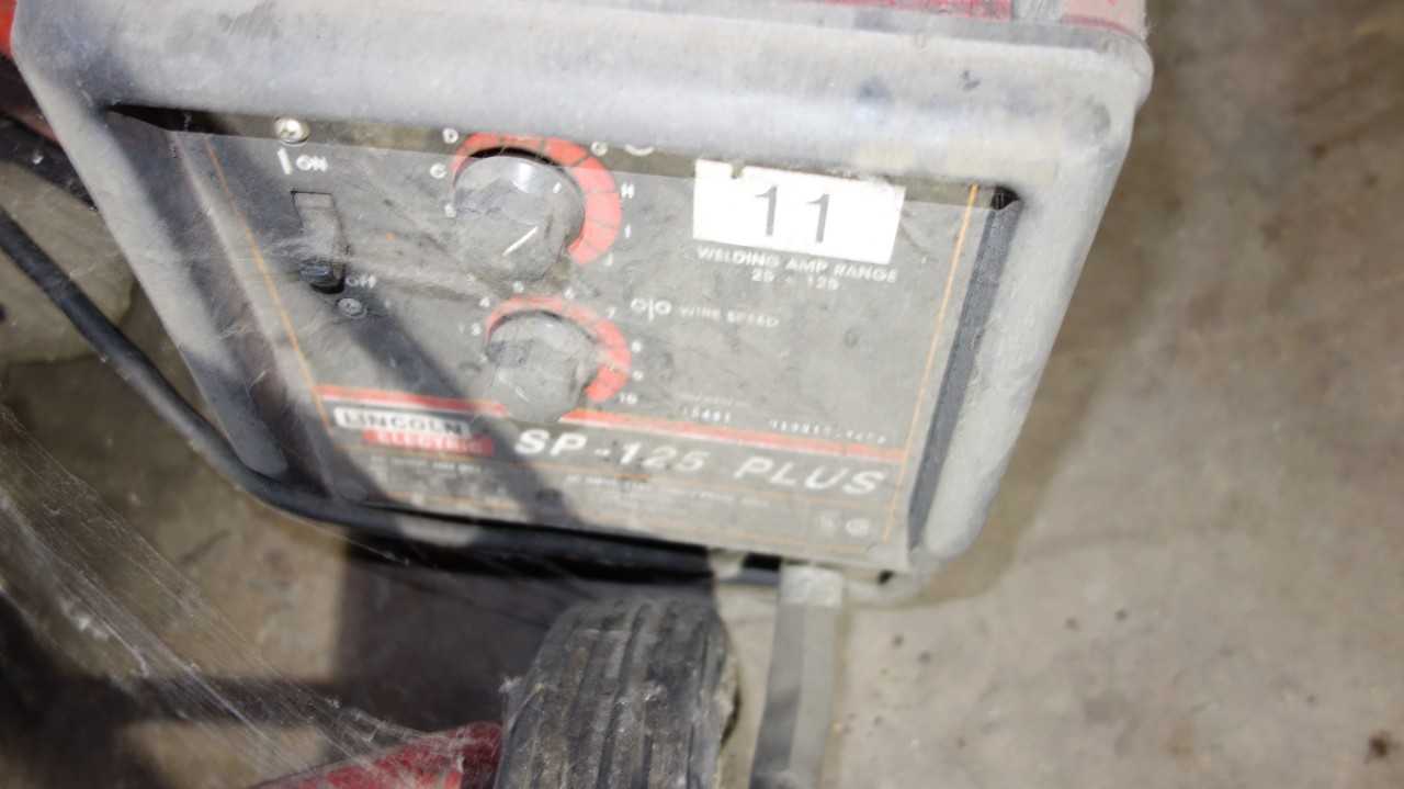 LOT OF 4 ASSORTED WELDING CARTS W/ LINCOLN SP-125 PLUS WELDER - WELDING EQUIPMENT