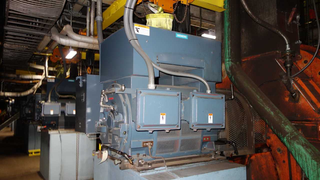 SIEMENS TYPE CG 400HP MOTOR 2300V 588Z 889RPM - MISCELLANEOUS