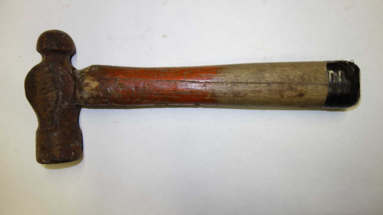 LOT OF 7 ASSORTED BALL PEEN HAMMERS - HAND TOOLS