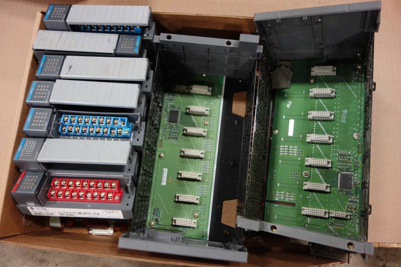 1 LOT OF INPUT & OUTPUT MODULES, CHASSIS RACK CONTROLS- ALLEN BRADLEY - AUTOMATION & CONTROLS