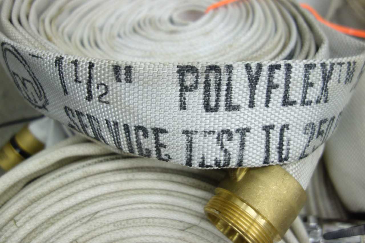 LOT OF 96 POLYFLEX FIRE HOSE, 1-1/2 IN, 50 FT, 100 FT LENGTHS - SAFETY EQUIPMENT