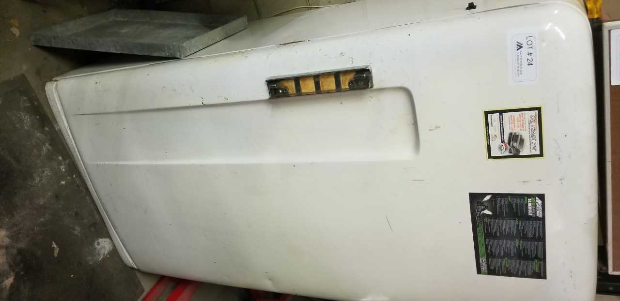 Refrigerator Refrigerator