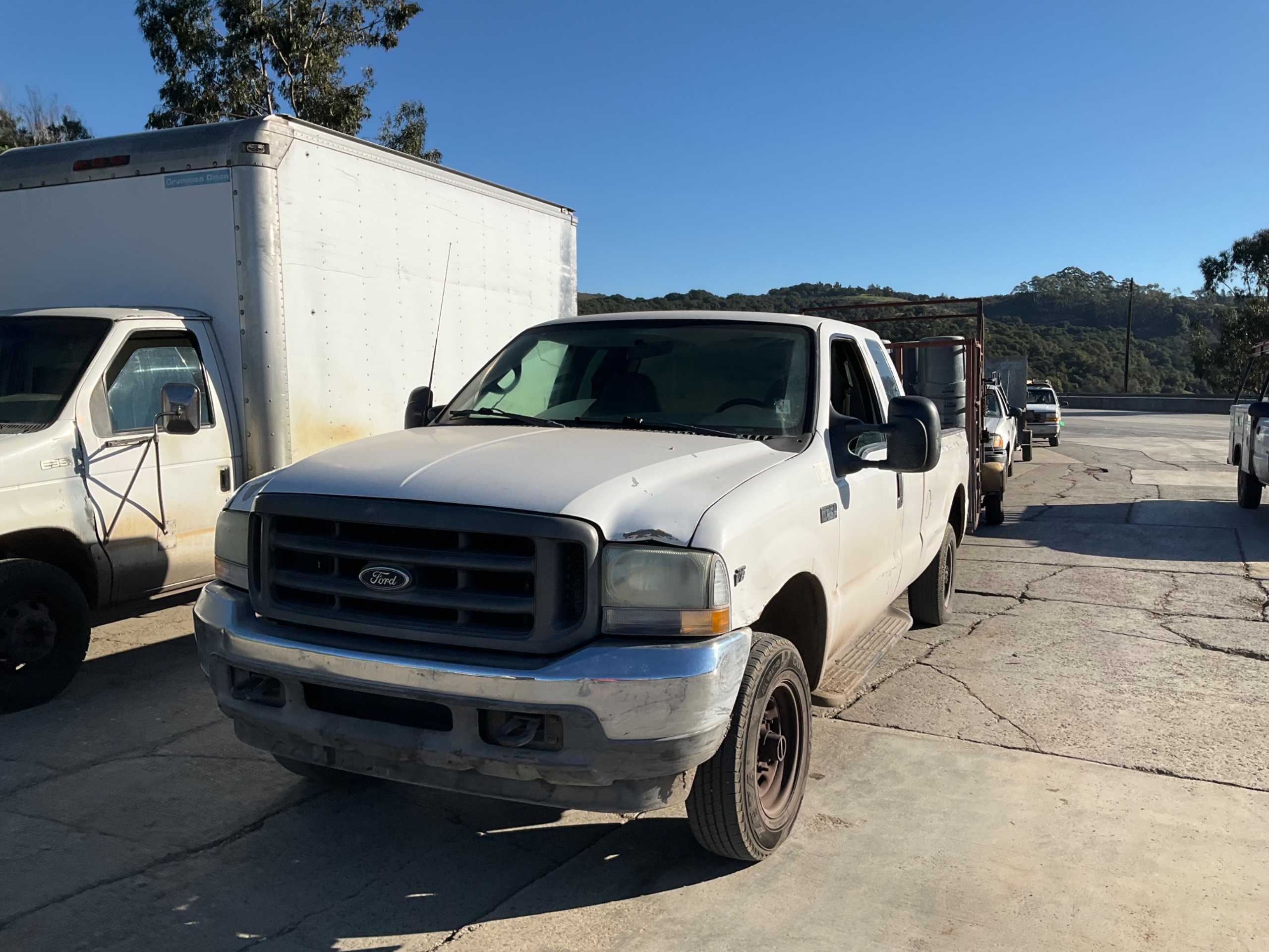 2001 FORD F-250 PICKUP TRUCK