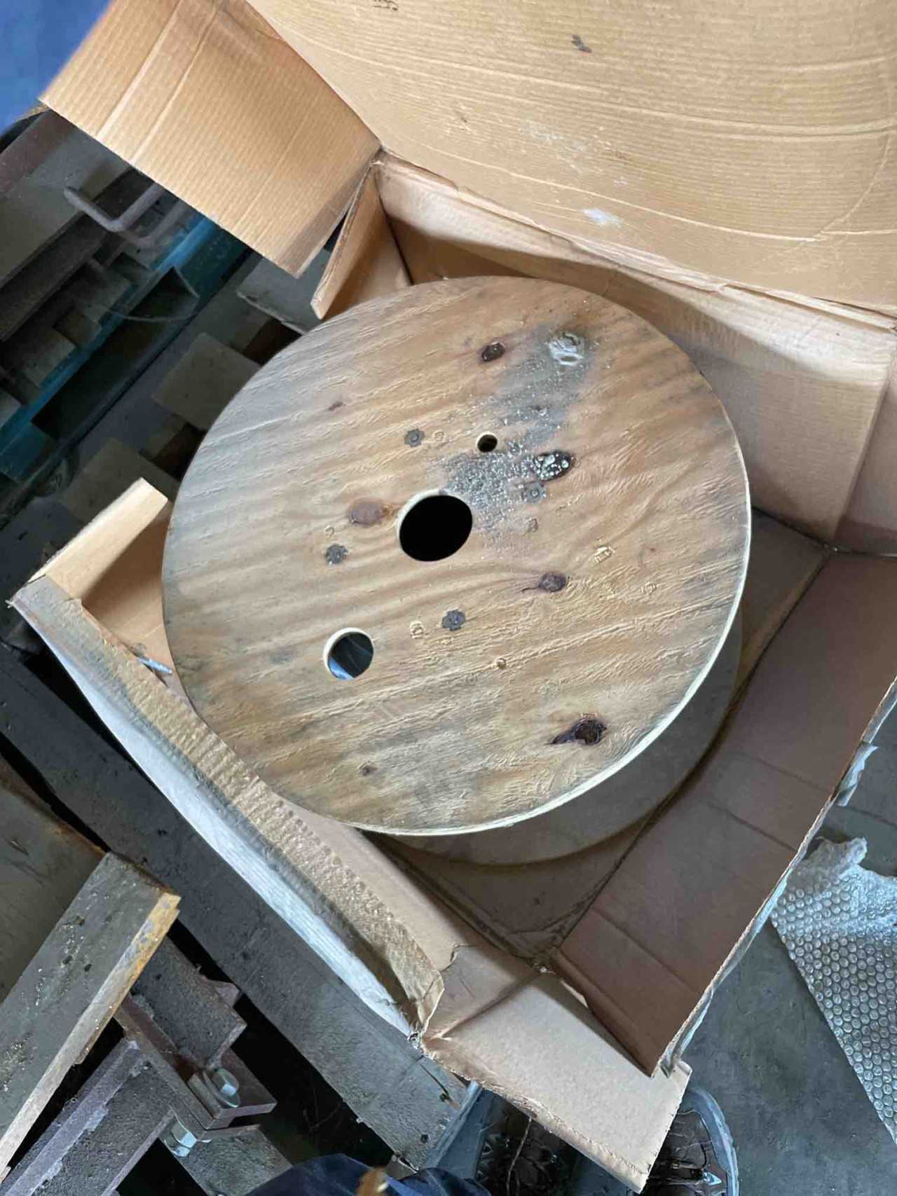 LOT OF ONE SPOOL - INDUSTRIAL PARTS