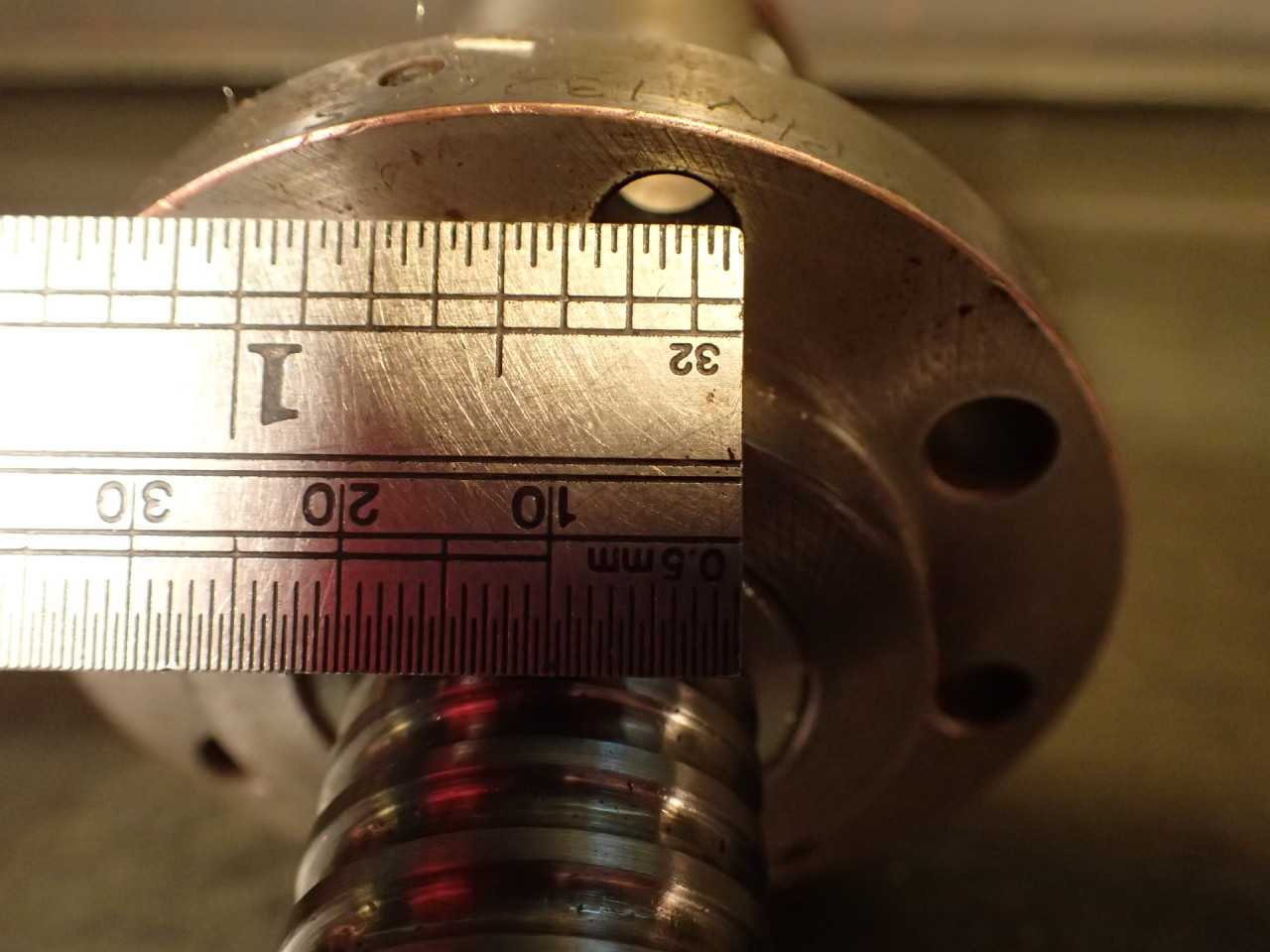 5mm Pitch Ball Screw: 1" Thread OD 150mm Travel 375mm OAL 25mmx1.5 Threaded End - INDUSTRIAL PARTS
