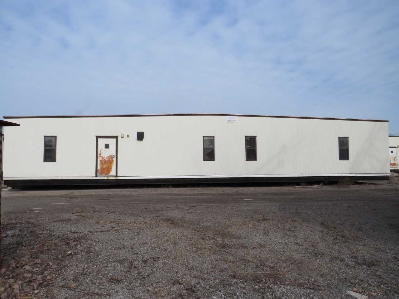 2006 SIX SECTIONS OF MODULAR OFFICES 84' X 72' MODEL 8476 - MISCELLANEOUS