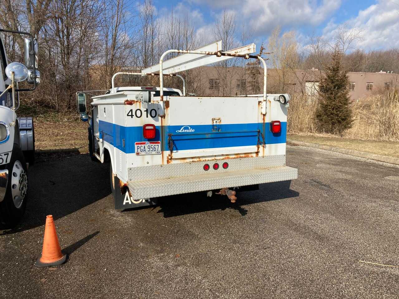 1996 GMC Pick-Up - HYDRO EXCAVATOR TRUCKS