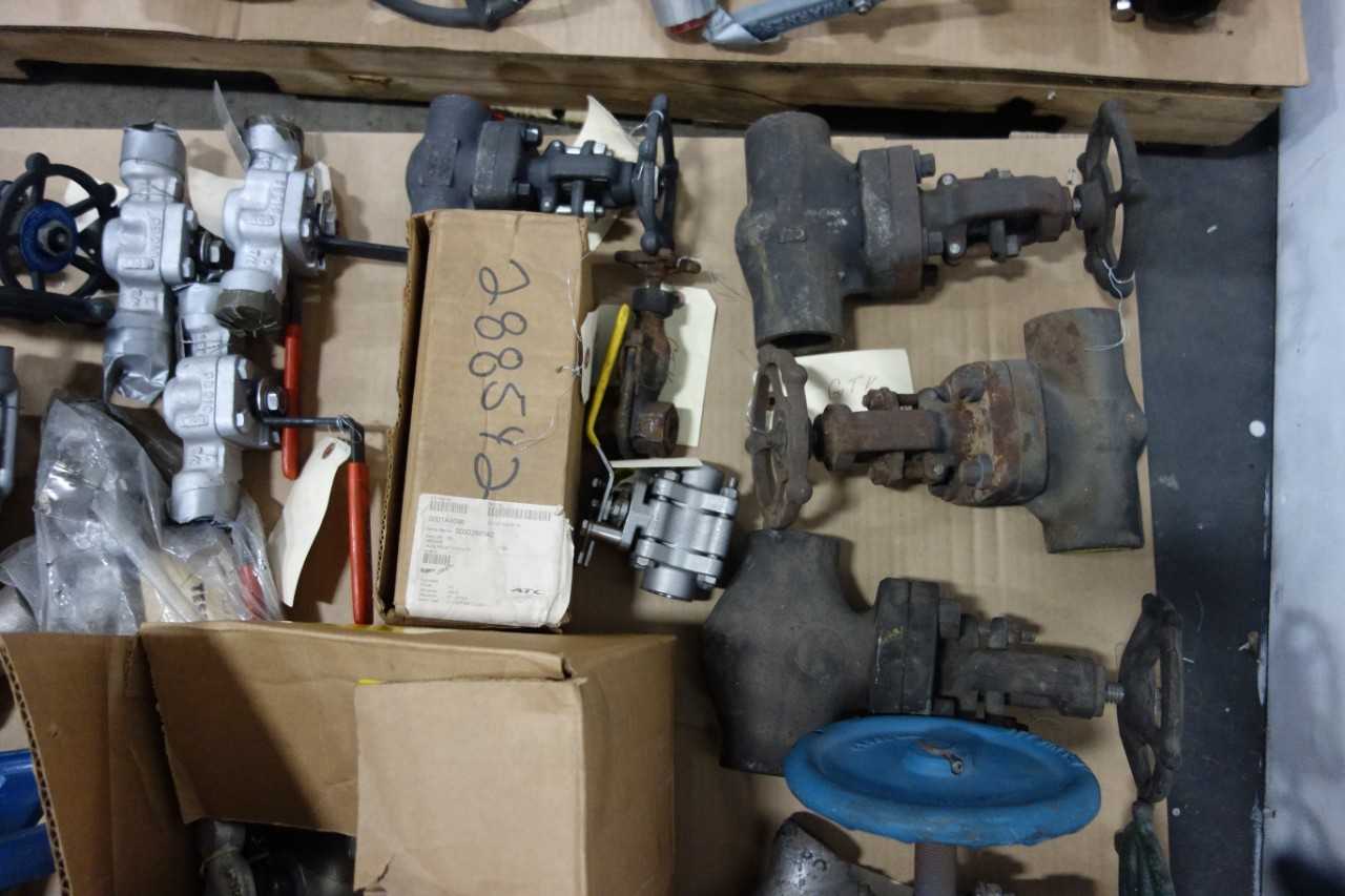 2 PALLETS OF ASSORTED VALVES - VALVES
