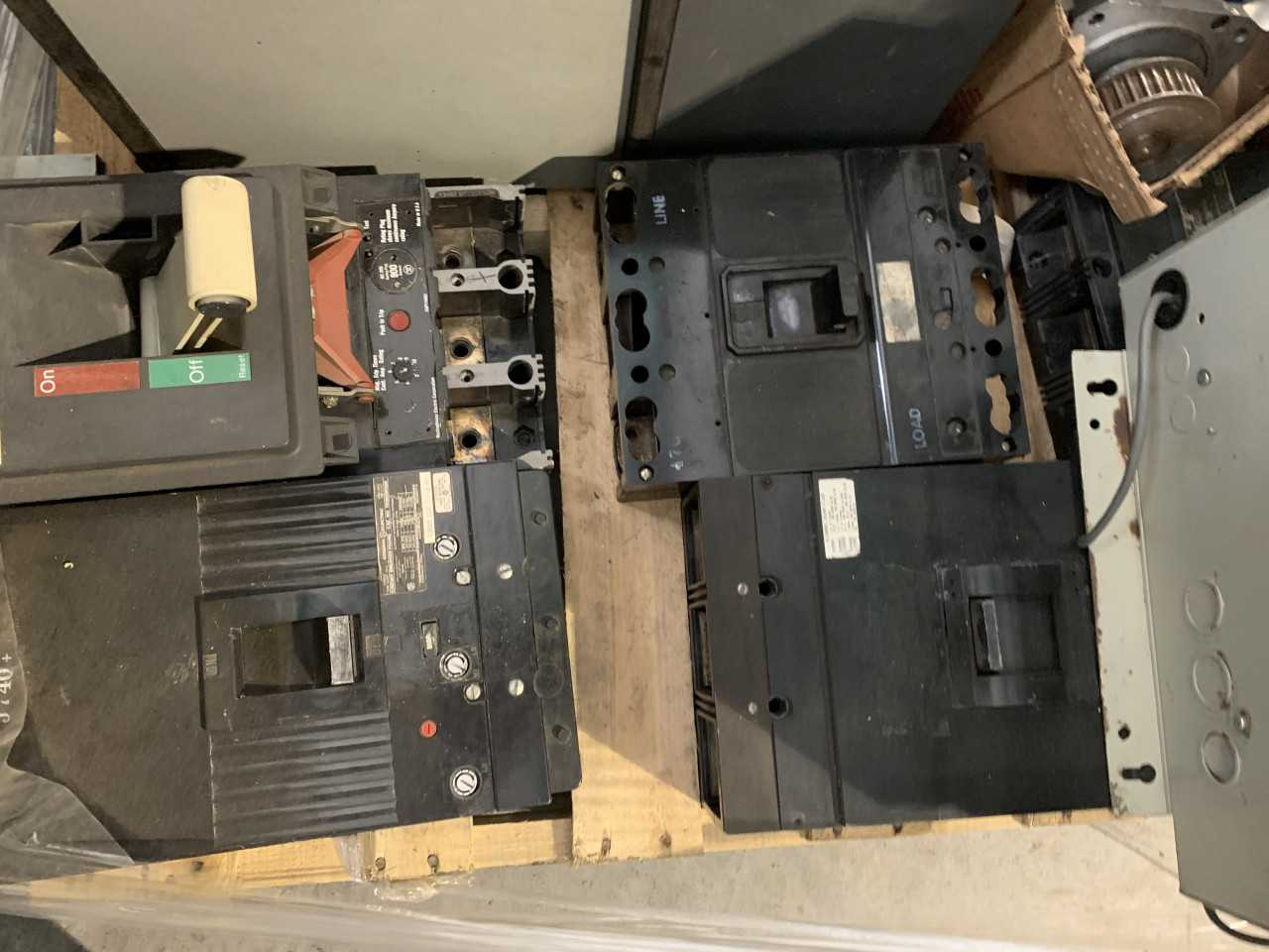 PALLET OF ELECTRICAL AUTOMATION EQUIPMENT ALLEN-BRADLEY CONTROLLERS, CIRCUIT BREAKERS ETC. - ELECTRICAL COMPONENTS