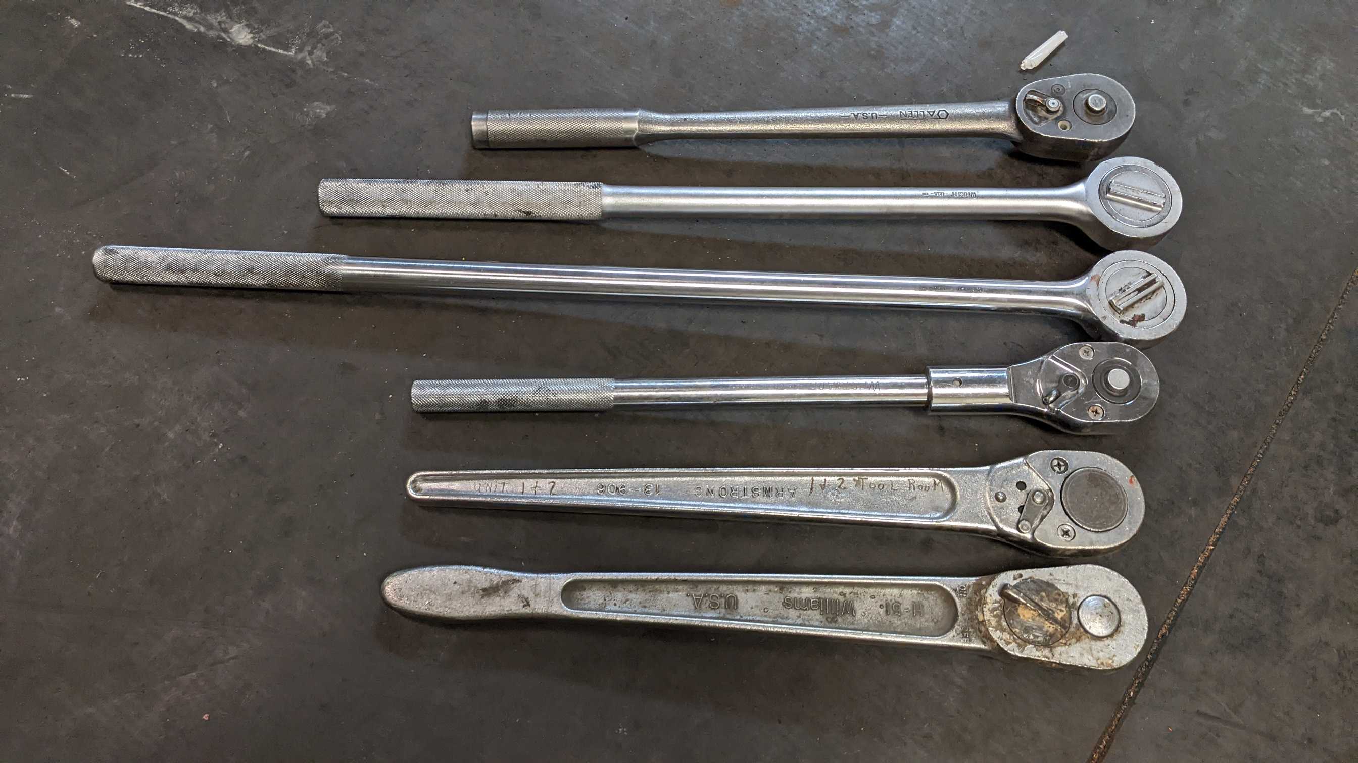 LOT OF 6 WRENCHES - ELECTRIC POWER TOOLS LOT OF 6 WRENCHES - ELECTRIC POWER TOOLS