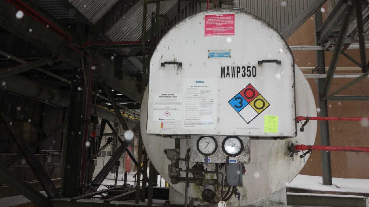 AIRGAS 28000LBS 275PSI LIQUID DRAW CO2 TANK - PROCESS EQUIPMENT
