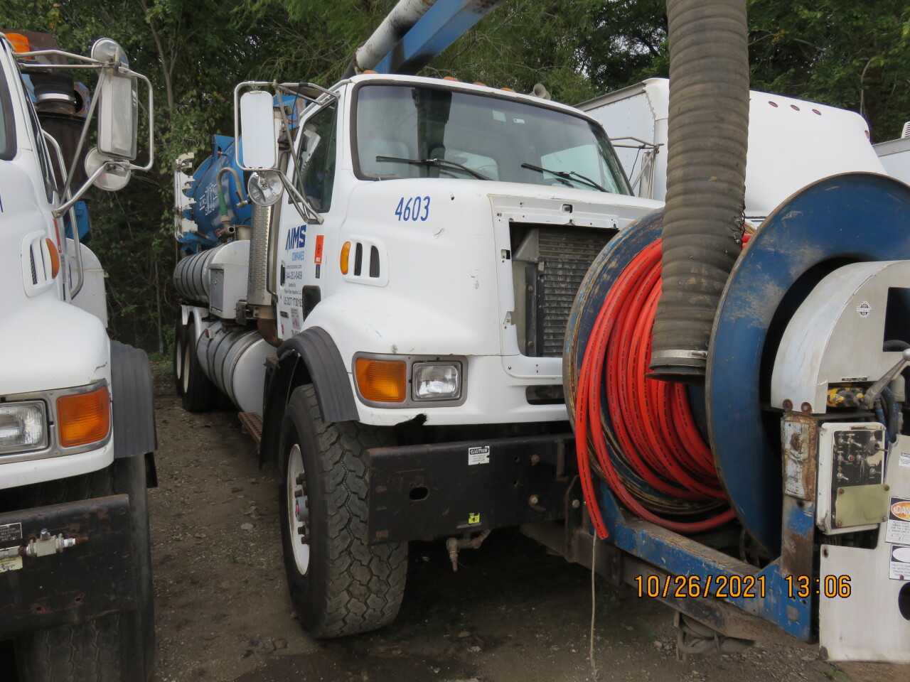 2001 Sterling Vactor 2100 - L9500 - HYDRO EXCAVATOR TRUCKS