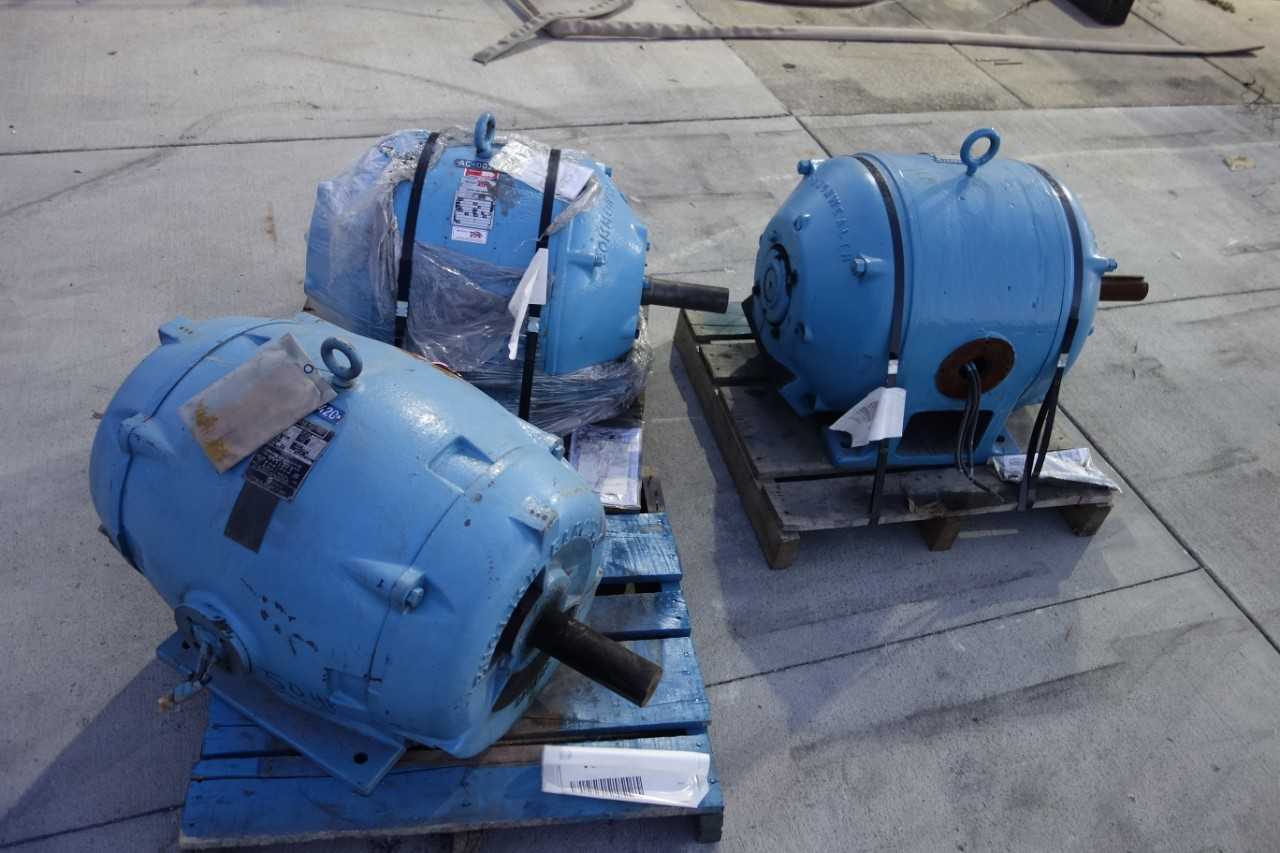 LOT OF 3 ASSORTED ELECTRICAL MOTORS - ELECTRIC MOTORS