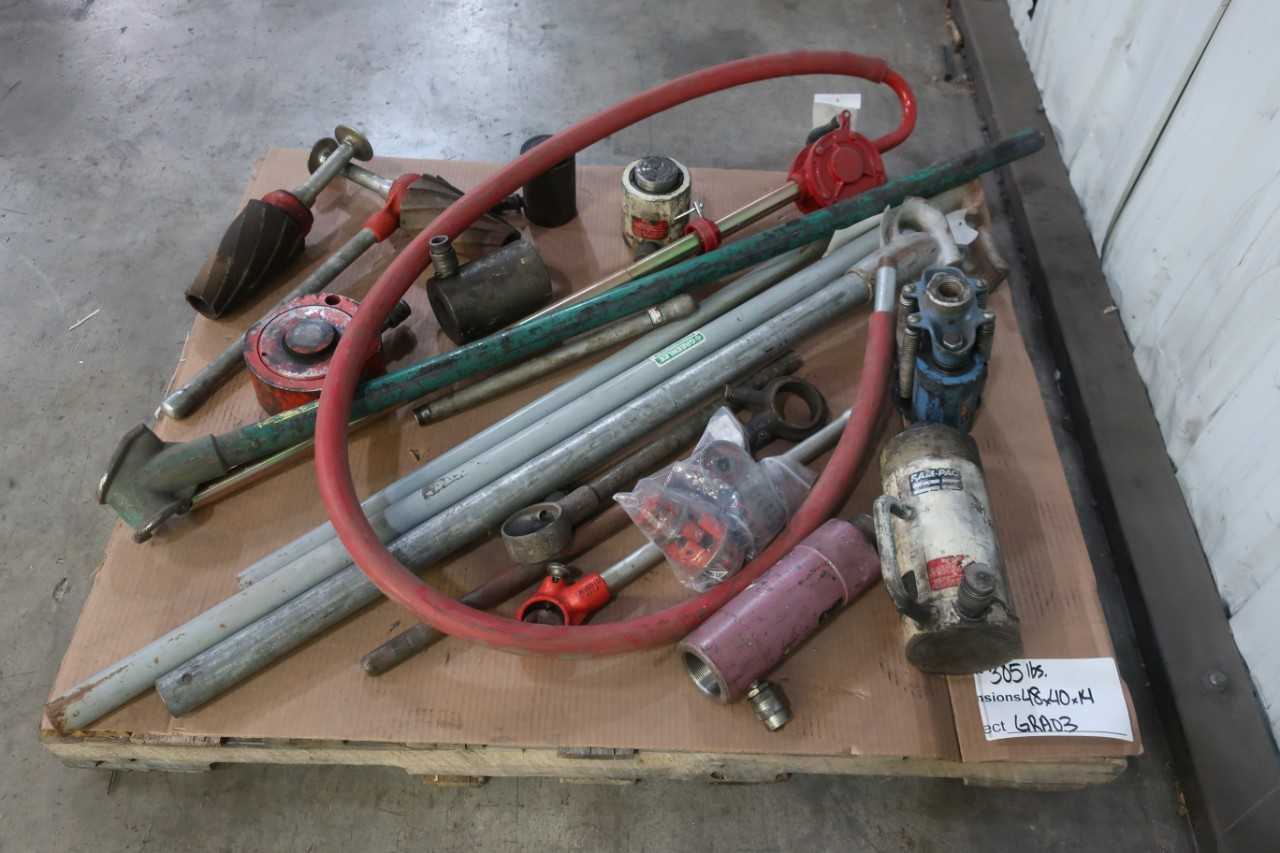 PALLET OF ASSORTED TOOLS - HAND TOOLS
