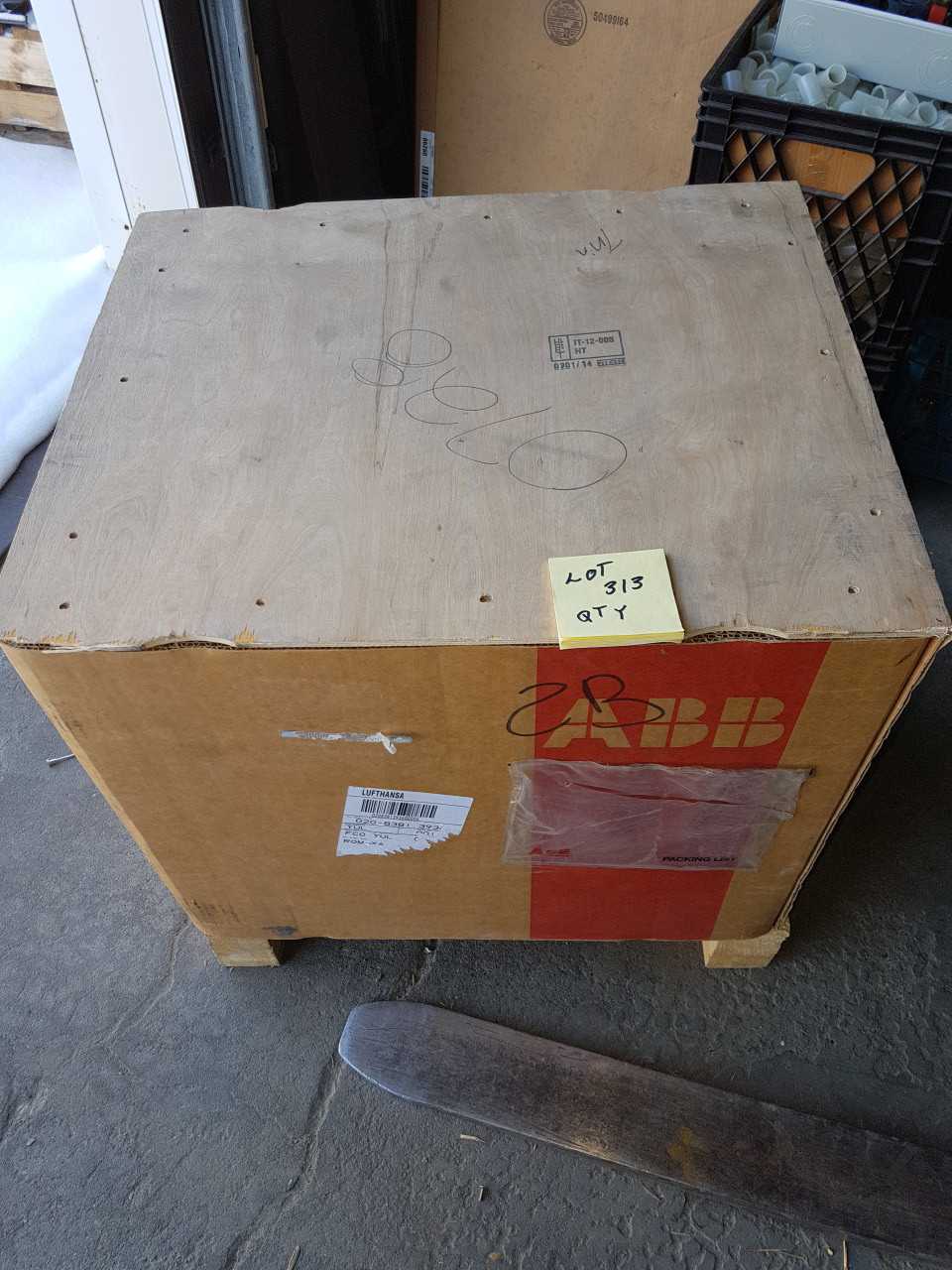 ABB 2000 AMP BREAKER QTY 1 - CIRCUIT BREAKERS